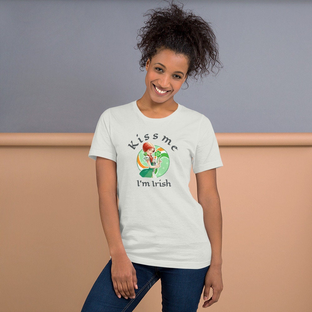 Kiss me I'm Irish shirt, St. Patricks Day shirt, Funny womans shirt, Funny woman's gift, Irish shirt